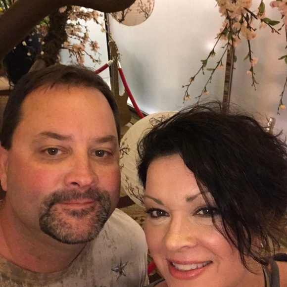 Meet your Posher, Suzette - Picture 4 of 4